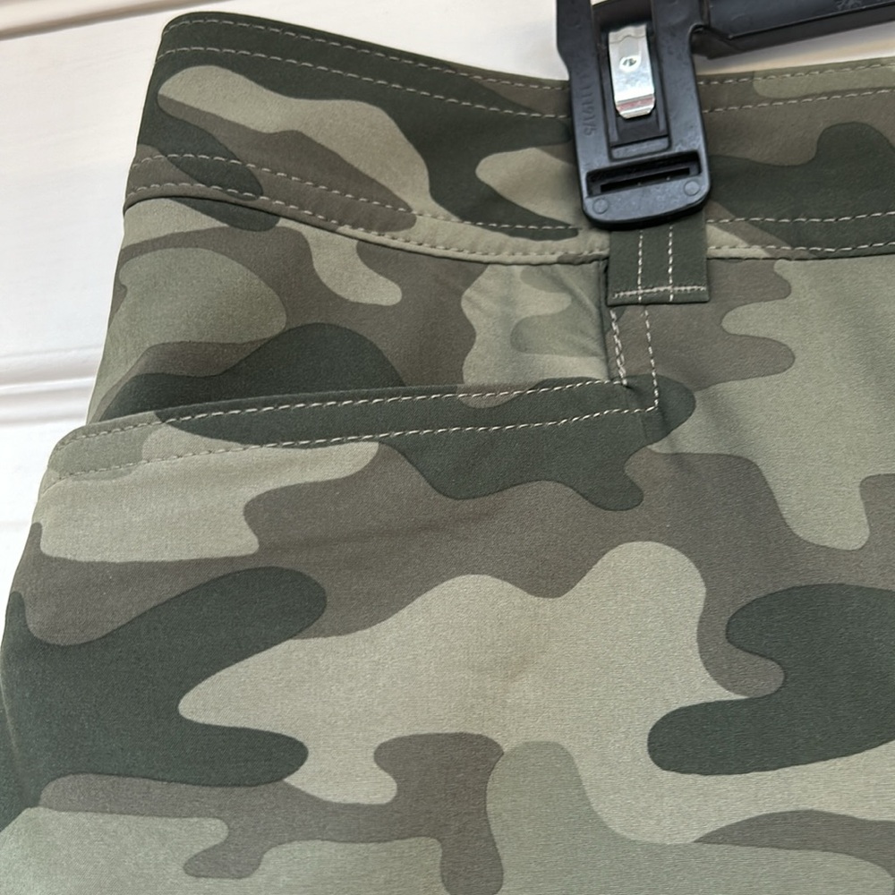 Eddie Bauer Adventurer 2.0 Camo Skort-Size 12 - Picture 6 of 7